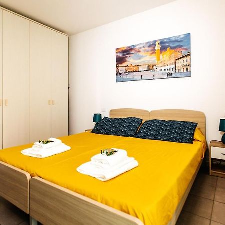 Appartamento Casa R&R *10' A Piedi Da Piazza Del Campo*! Siena Esterno foto